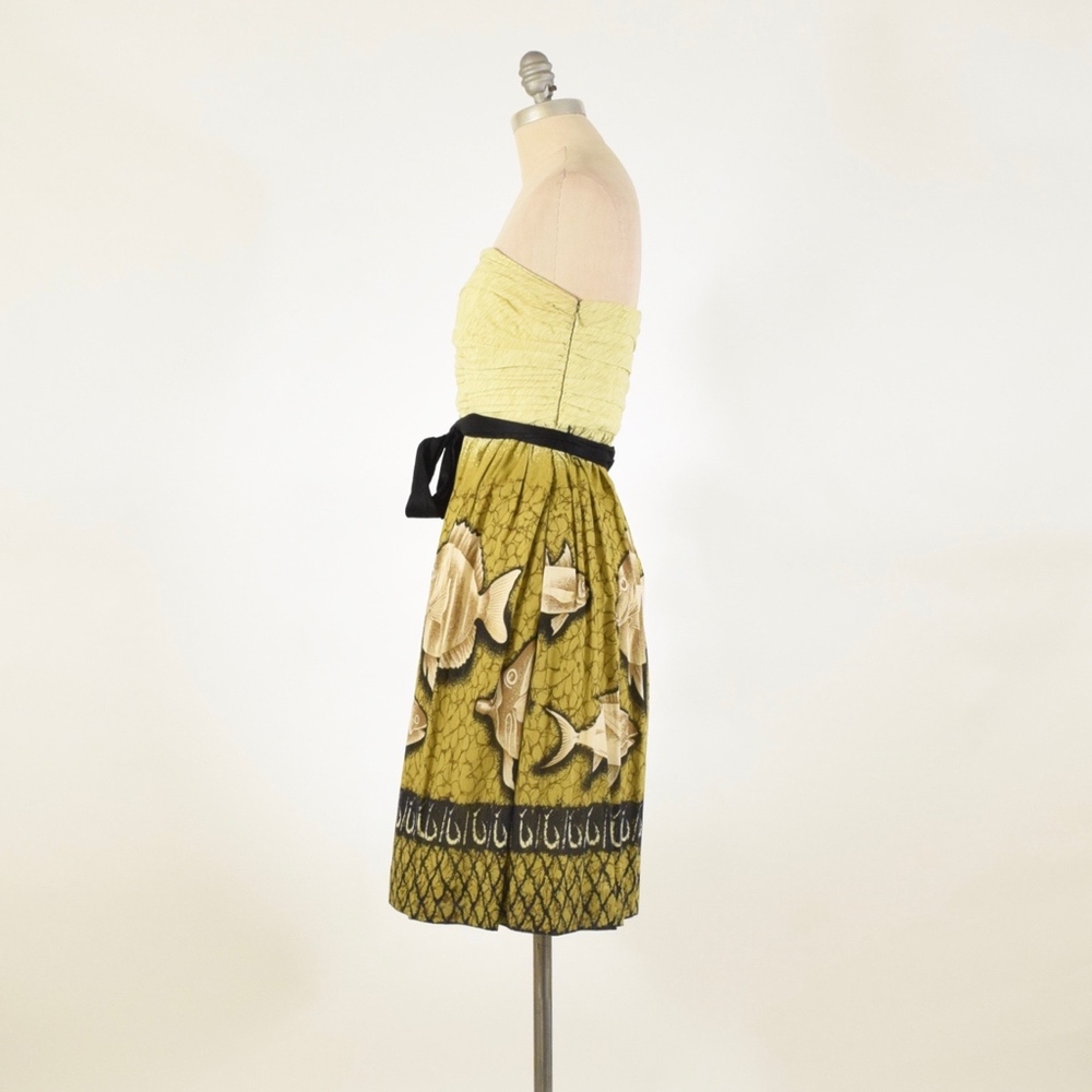 ❌SOLD❌Vanessa Virginia Strapless Fit & Flare Dress - Picture 4 of 7
